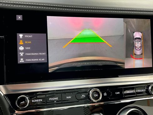 Used 2024 Bentley Continental GT V8 image 27