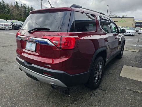 Used 2017 GMC Acadia SLT image 7