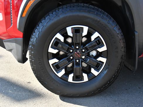 Used 2023 Nissan Frontier Pro-X w/ Technology Package image 12