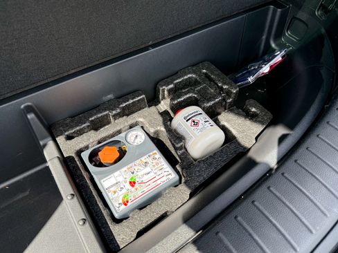 Used 2022 Hyundai Santa Fe Limited image 38