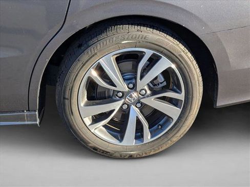 Used 2023 Honda Odyssey Touring image 25