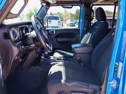 Used 2022 Jeep Wrangler Unlimited Rubicon 4xe AWD/4WD image 18