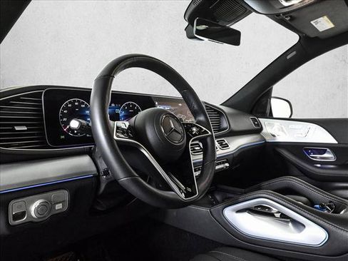 Used 2025 Mercedes-Benz GLE 350 4MATIC image 10