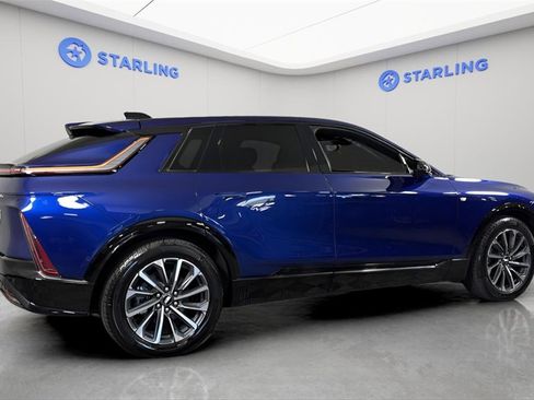 Used 2025 Cadillac Lyriq Sport image 10