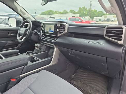 Used 2023 Toyota Tundra SR5 w/ SR5 Convenience Package AWD/4WD image 38