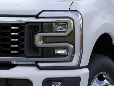 New 2026 Ford F350 Platinum image 18