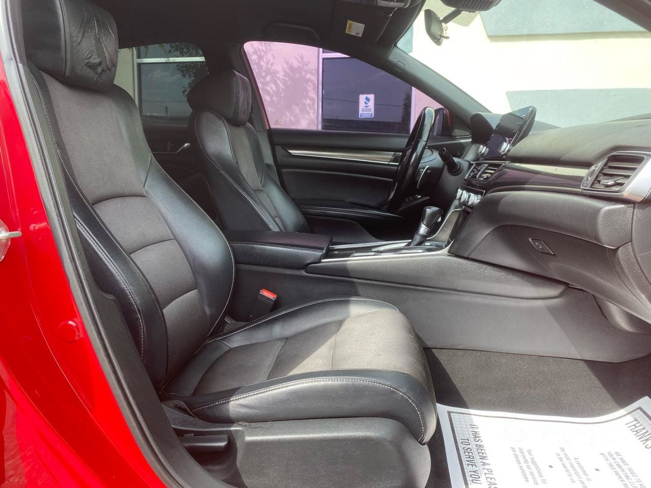 Used 2018 Honda Accord Sport image 5