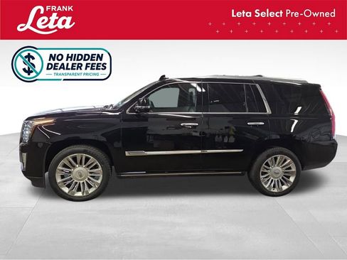 Used 2018 Cadillac Escalade Platinum RWD image 3