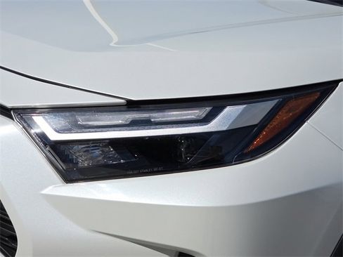 Used 2024 Toyota RAV4 XLE Premium image 4