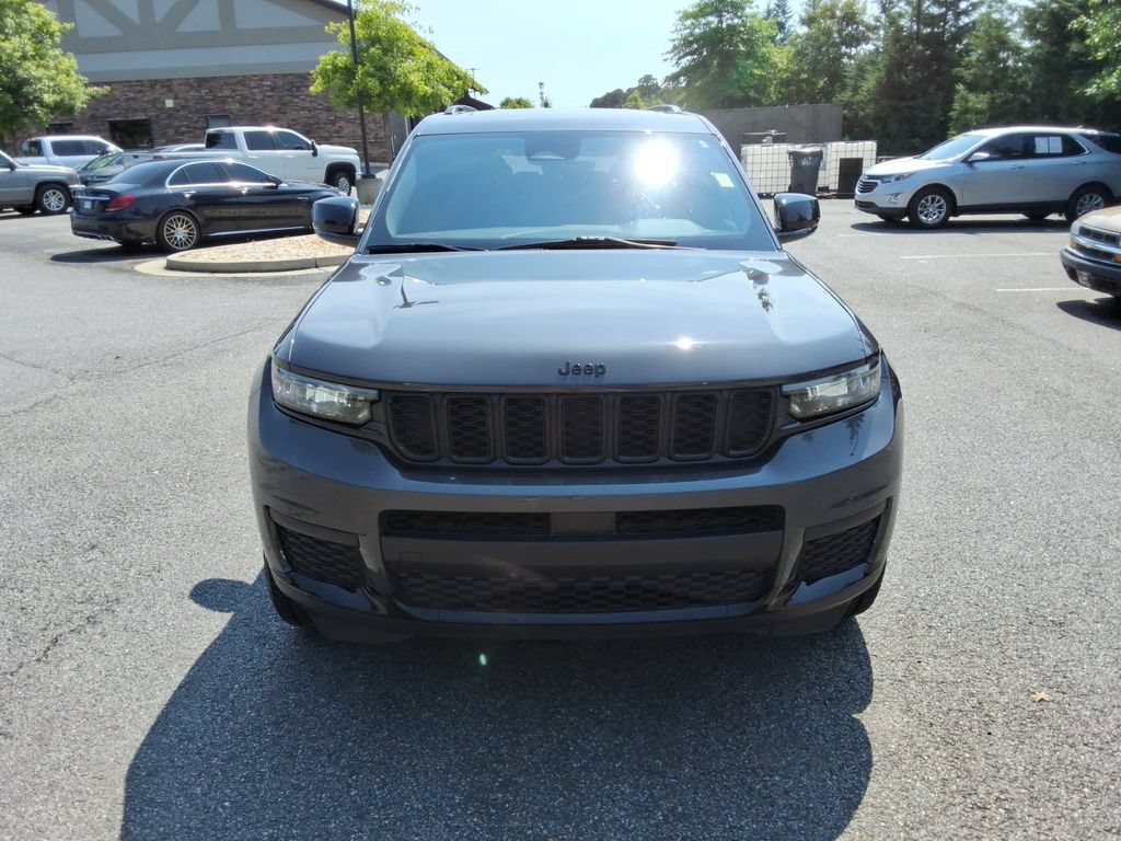 Used 2025 Jeep Grand Cherokee L Altitude RWD image 2