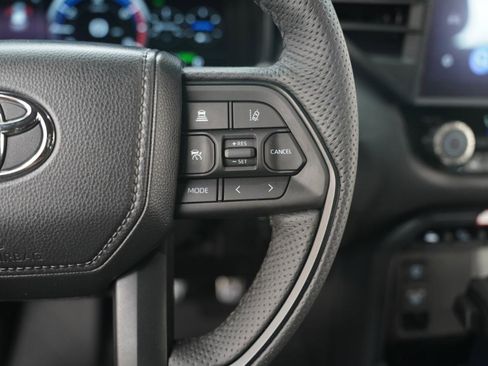 Used 2025 Toyota Sequoia TRD Pro AWD/4WD image 16