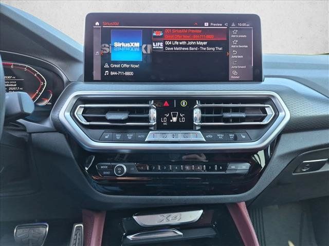 Used 2024 BMW X4 xDrive30i w/ Premium Package AWD/4WD image 12