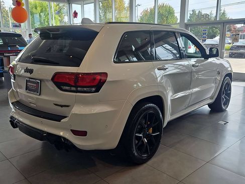 Used 2019 Jeep Grand Cherokee Trackhawk AWD/4WD image 7