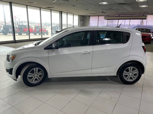 Used 2013 Chevrolet Sonic LT image 4