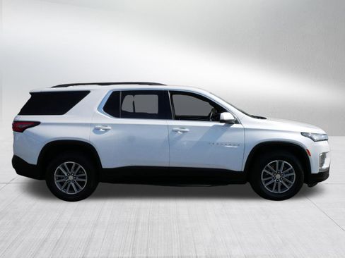 Used 2023 Chevrolet Traverse LT FWD image 8