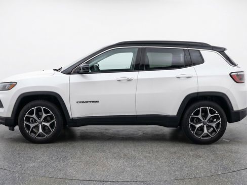 Used 2025 Jeep Compass Limited image 5