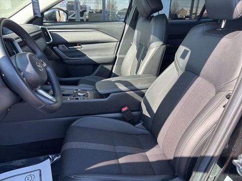 Used 2025 MAZDA CX-50 AWD 2.5 S w/ Preferred Package image 4