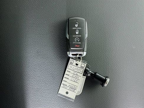 New 2026 RAM 1500 Express AWD/4WD image 20