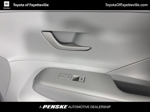 Used 2024 Hyundai Kona SEL w/ Convenience Package image 9