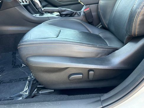 Used 2020 Subaru Crosstrek 2.0i Limited w/ Moonroof Package w/Navigation AWD/4WD image 13
