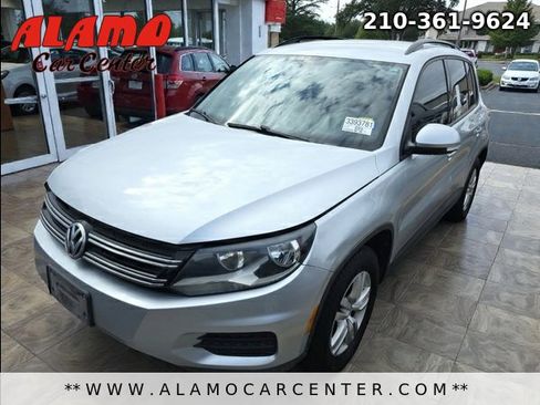 Used 2017 Volkswagen Tiguan S image 1
