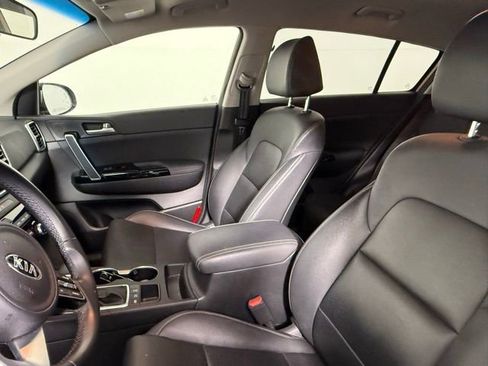 Used 2020 Kia Sportage EX image 29