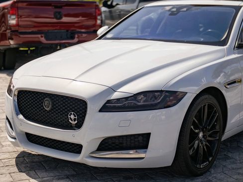 Used 2018 Jaguar XF Portfolio AWD/4WD image 5