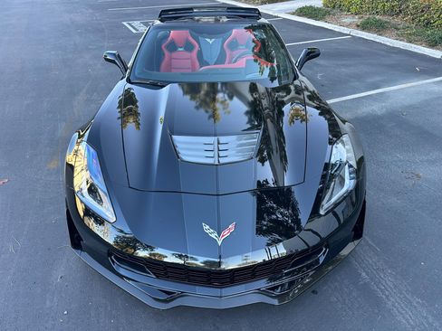 Used 2015 Chevrolet Corvette Z06 w/ 3LZ Preferred Equipment Group image 6