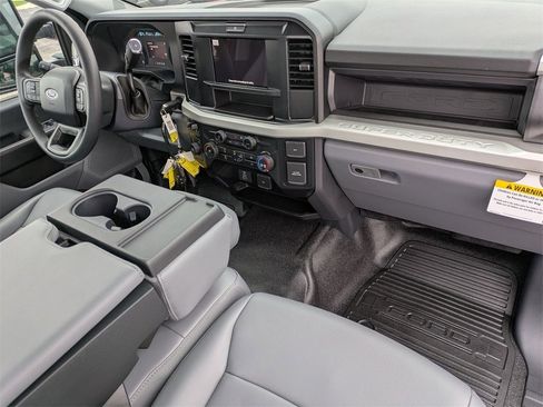 New 2025 Ford F550 4x4 Regular Cab Super Duty image 16