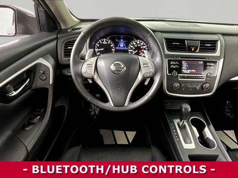 Used 2017 Nissan Altima 2.5 SR w/ Midnight Edition Package FWD image 8