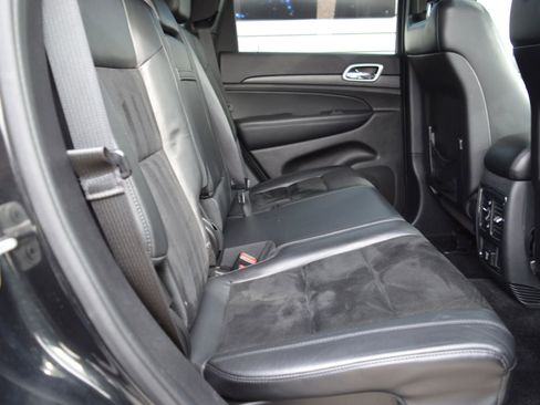 Used 2015 Jeep Grand Cherokee Altitude image 24