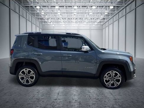 Used 2017 Jeep Renegade Limited AWD/4WD image 6