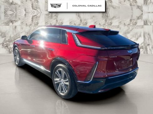 Certified 2024 Cadillac Lyriq Luxury image 7