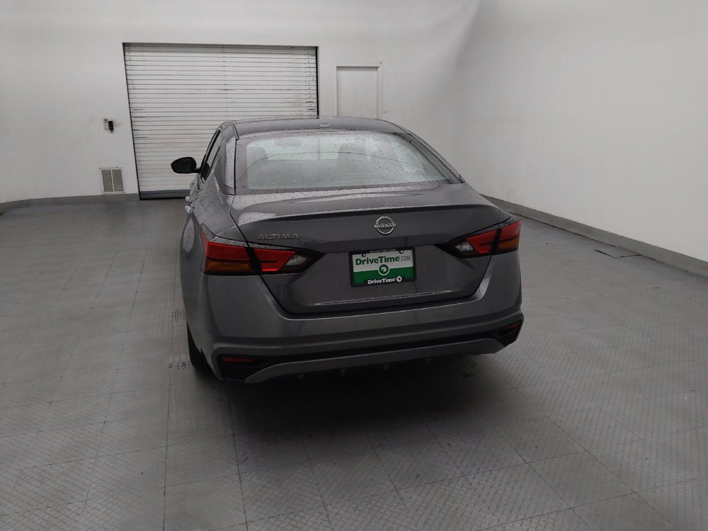 Used 2025 Nissan Altima 2.5 SV FWD image 6