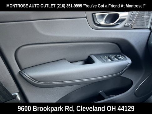 New 2025 Volvo XC60 B5 Plus w/ Protection Package Premier image 30