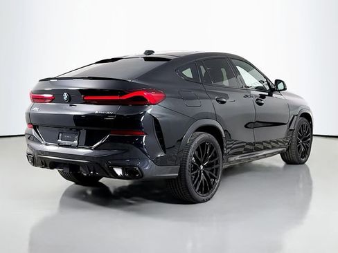 New 2026 BMW X6 xDrive40i w/ Climate Comfort Package image 7