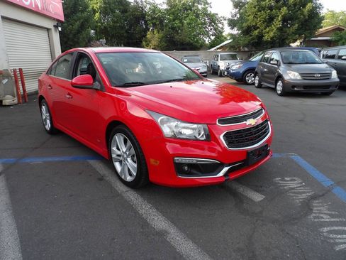 Used 2015 Chevrolet Cruze LTZ w/ Sun, Sound and Sport Package FWD image 2