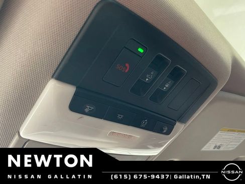 Used 2023 Nissan Rogue SV w/ SV Premium Package AWD/4WD image 32