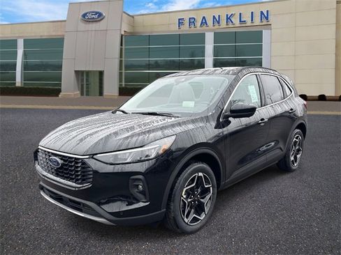 New 2026 Ford Escape Platinum w/ Premium Technology Package image 3