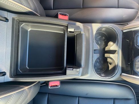 New 2025 GMC Canyon Denali w/ LPO, Denali Black Edition image 23