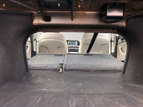 Used 2018 Hyundai Sonata SE FWD image 29