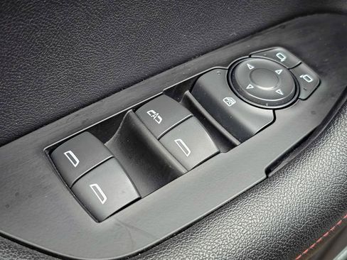 Used 2020 Chevrolet Blazer RS image 11