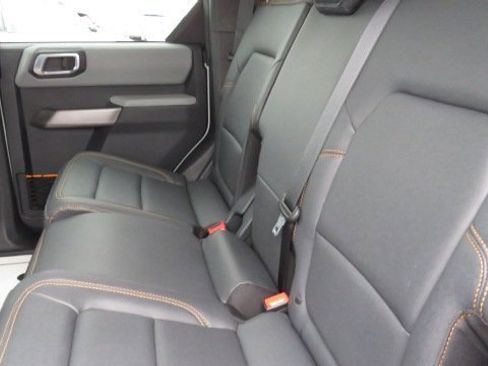 Certified 2022 Ford Bronco Badlands w/ Sasquatch Package image 6