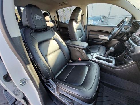 Used 2020 Chevrolet Colorado ZR2 w/ Colorado ZR2 Bison Edition image 24