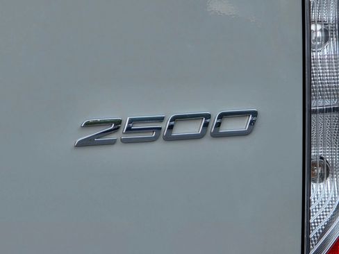 Used 2022 Mercedes-Benz Sprinter 2500 image 38