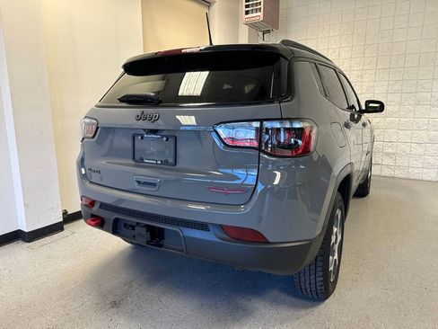 Used 2022 Jeep Compass Trailhawk w/ Trailhawk Convenience Group AWD/4WD image 22