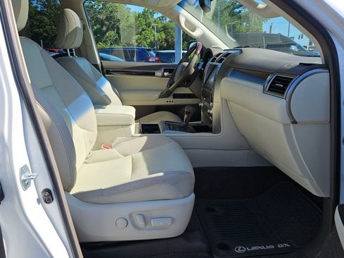 Used 2019 Lexus GX 460 Premium w/ Premium Package AWD/4WD image 15