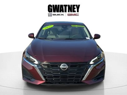 Used 2023 Nissan Altima 2.5 SV w/ SV Premium Package