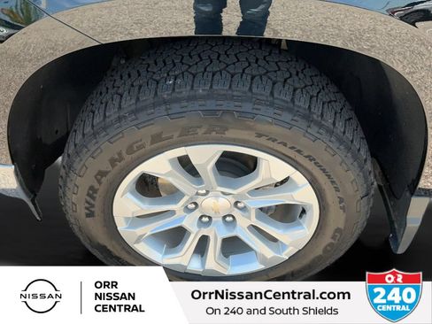 Used 2023 Chevrolet Silverado 1500 LTZ w/ Technology Package AWD/4WD image 9