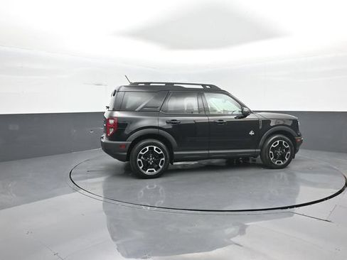Used 2023 Ford Bronco Sport Outer Banks AWD/4WD image 8